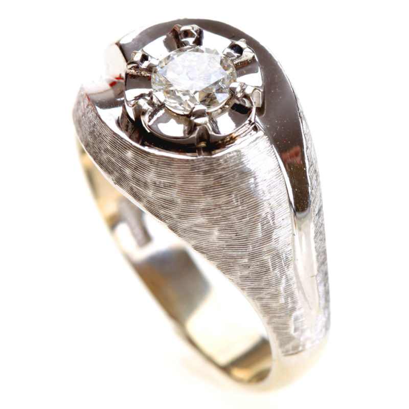 14K White Gold Diamond Ring