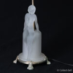 Aladdin Model G-77 Susie Electric Frosted Table Lamp