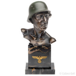 Antique Art Deco marble desk set with bronze busts of Adolf Hitler and a Wehrmacht soldier by Wilhelm Zoll, featuring black and gold-veined marble, a heroic soldier bust with field-green patina, and gold political eagle accents