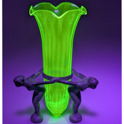 uranium-vaseline-glass-vase-figural-stand with uv light