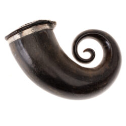Antique Scottish ram’s horn snuff mull with spiral curl and silver-mounted lid